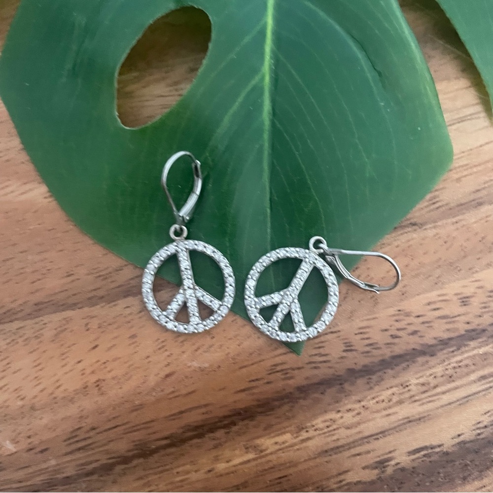 Silver Hippie Boho rhinestone bedazzled Peace Sign Dangle Earrings - Picture 2 of 9